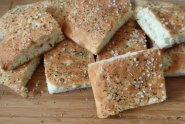 Focaccia geschnitten